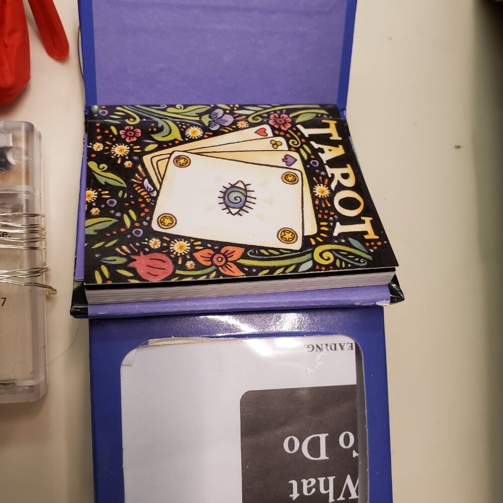 Random Trinkets - Picture 3 of 5